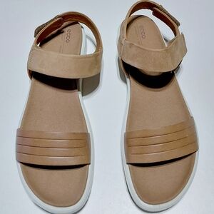 ECCO Women's Flowt Leather Strap  Tan Sandals Size 9